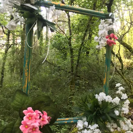 Ti'nid, Chaleureuse Plongee Dans La Nature Camping Montignac-Lascaux