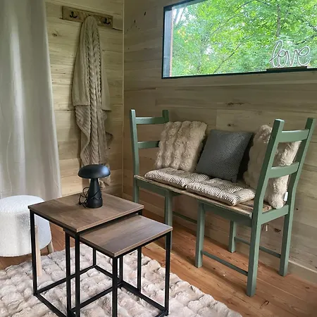 Camping Ti'nid, Chaleureuse Plongée Dans La Nature Montignac-Lascaux