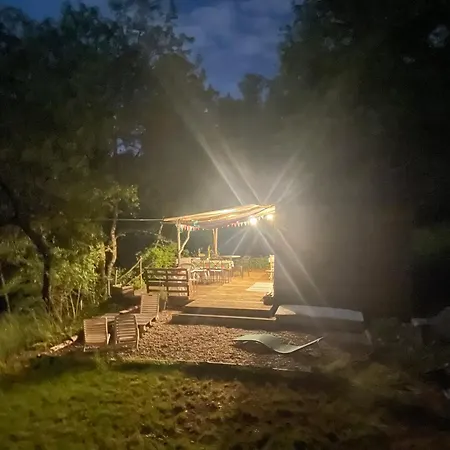 Ti'nid, Chaleureuse Plongee Dans La Nature Montignac-Lascaux