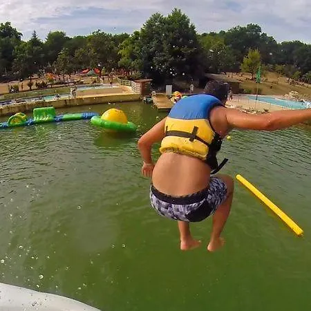 Camping Ti'nid, Chaleureuse Plongee Dans La Nature