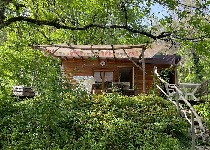 Campingplatz Ti'nid, Chaleureuse Plongee Dans La Nature Montignac-Lascaux
