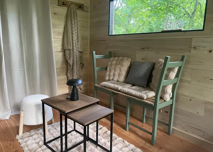 Campingplatz Ti'nid, Chaleureuse Plongee Dans La Nature Montignac-Lascaux