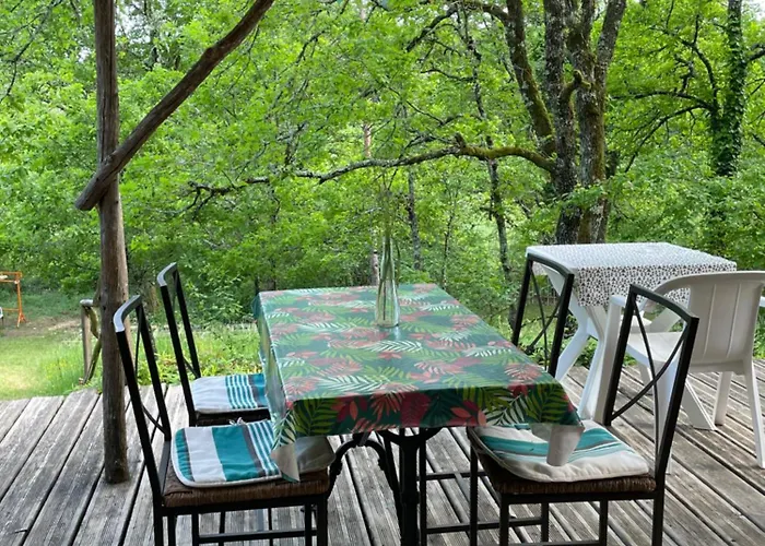 Campingplatz Ti'nid, Chaleureuse Plongee Dans La Nature Montignac-Lascaux