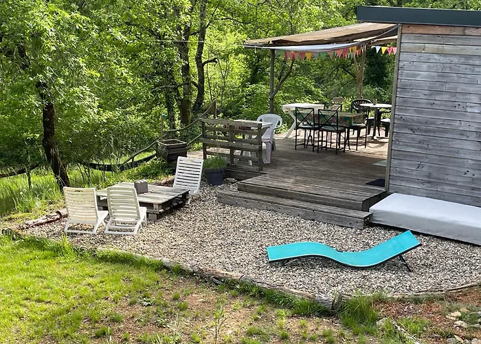 Campingplatz Ti'nid, Chaleureuse Plongee Dans La Nature Montignac-Lascaux